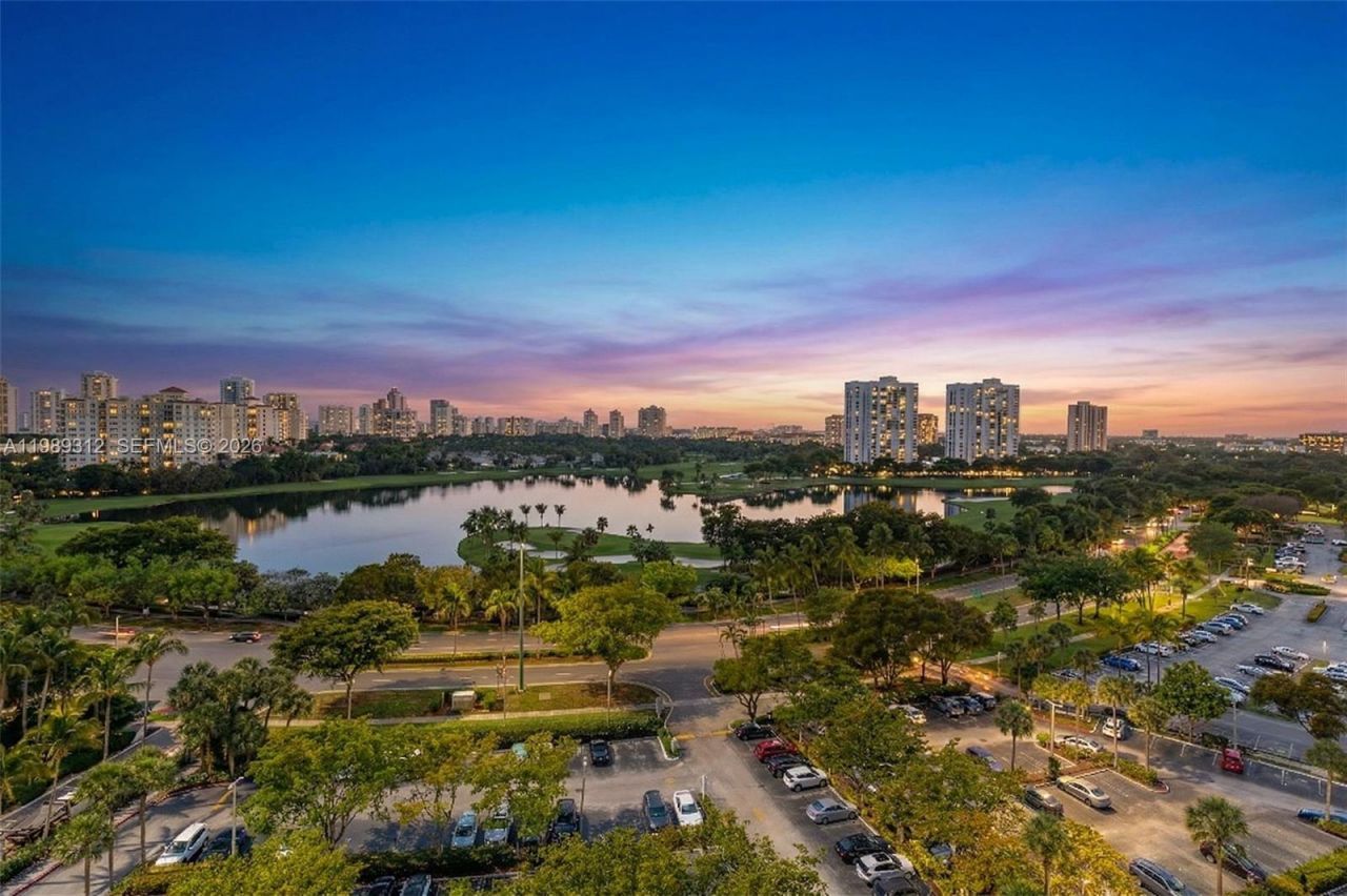 3731 N Country Club Dr , Unit 1427, Aventura, FL 33180 Photo