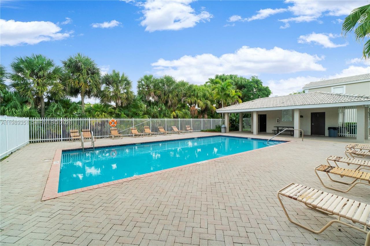 10557 NW 57th Ct , Coral Springs, FL 33076 Photo