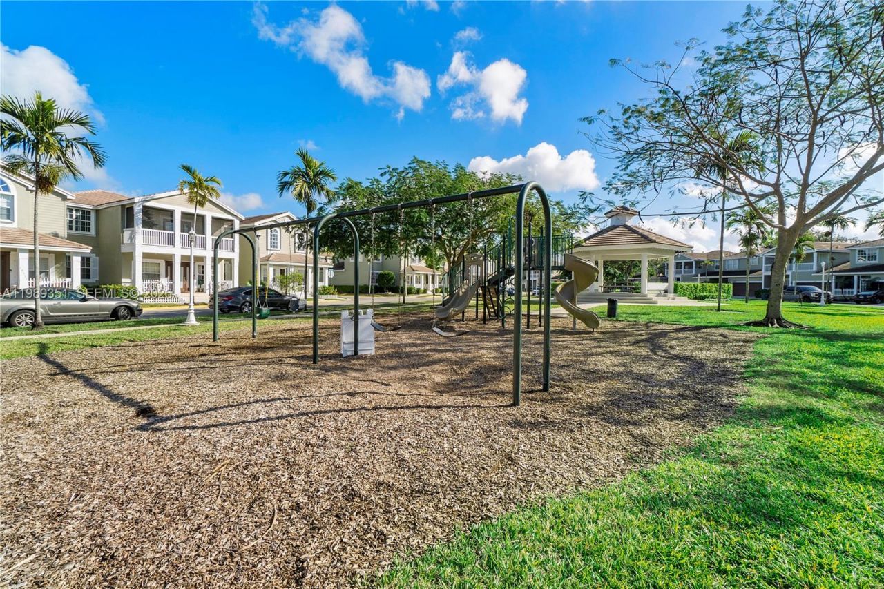 10557 NW 57th Ct , Coral Springs, FL 33076 Photo