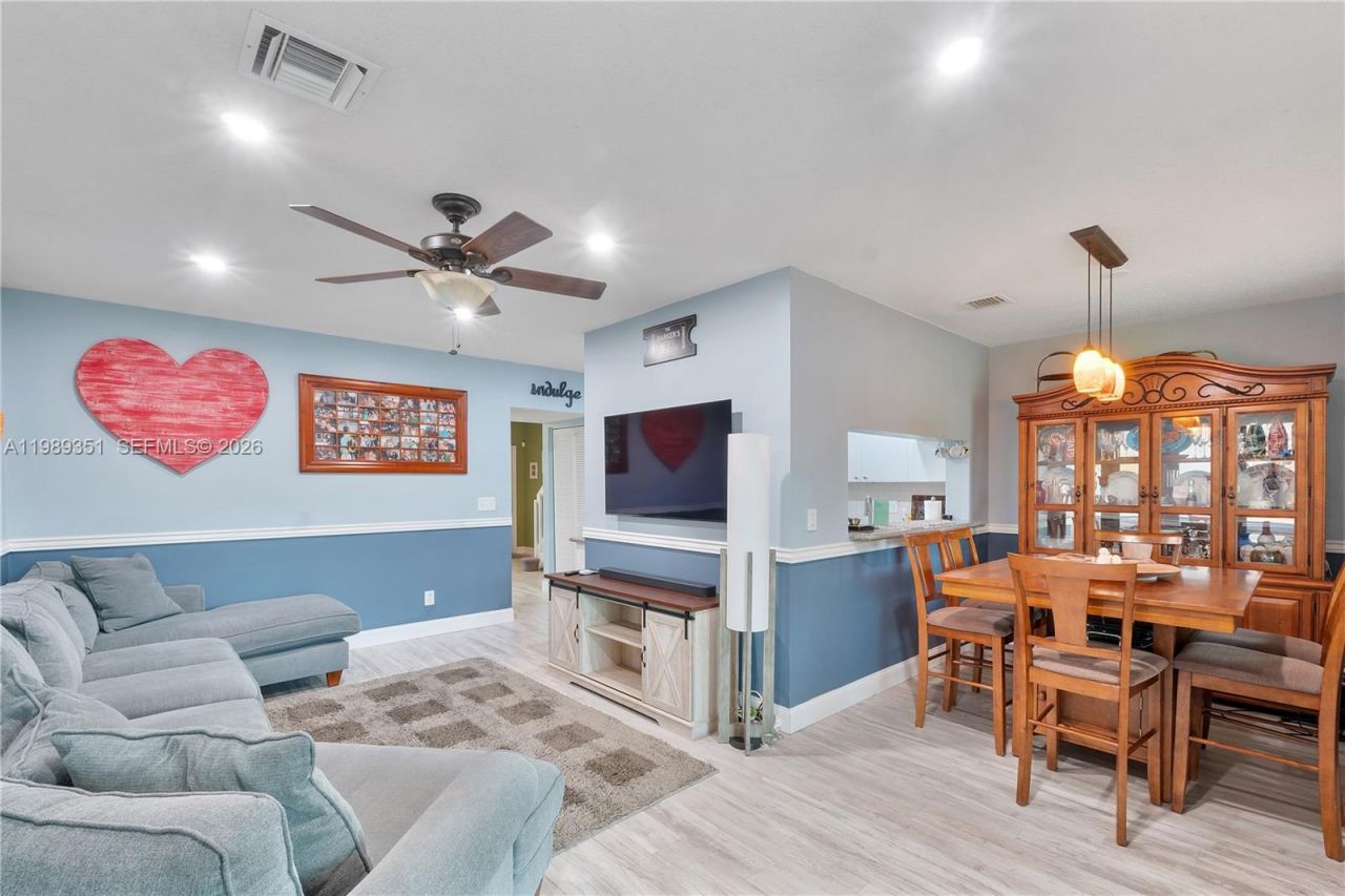 10557 NW 57th Ct , Coral Springs, FL 33076 Photo