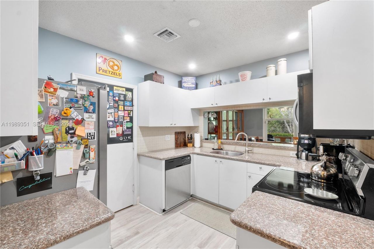 10557 NW 57th Ct , Coral Springs, FL 33076 Photo