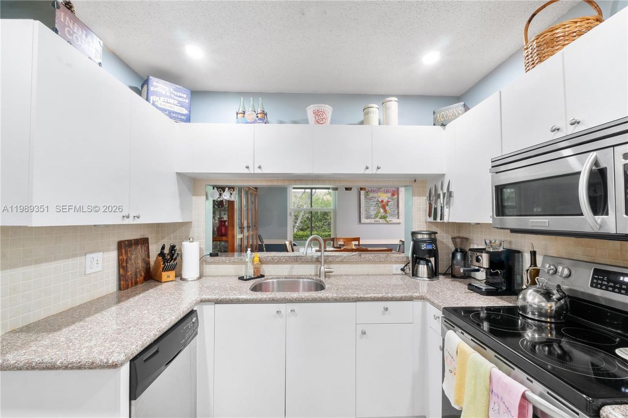 10557 NW 57th Ct , Coral Springs, FL 33076 Photo