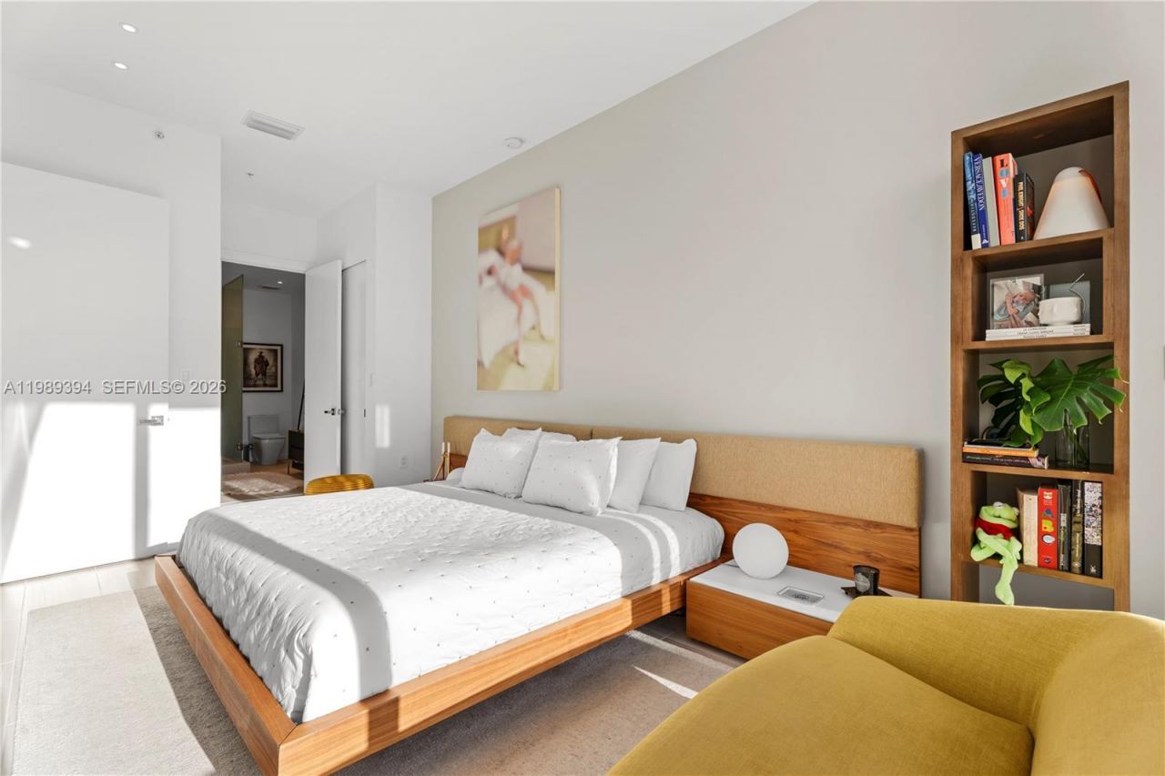 3156 SW 27th Ave , Unit 202, Miami, FL 33133 Photo