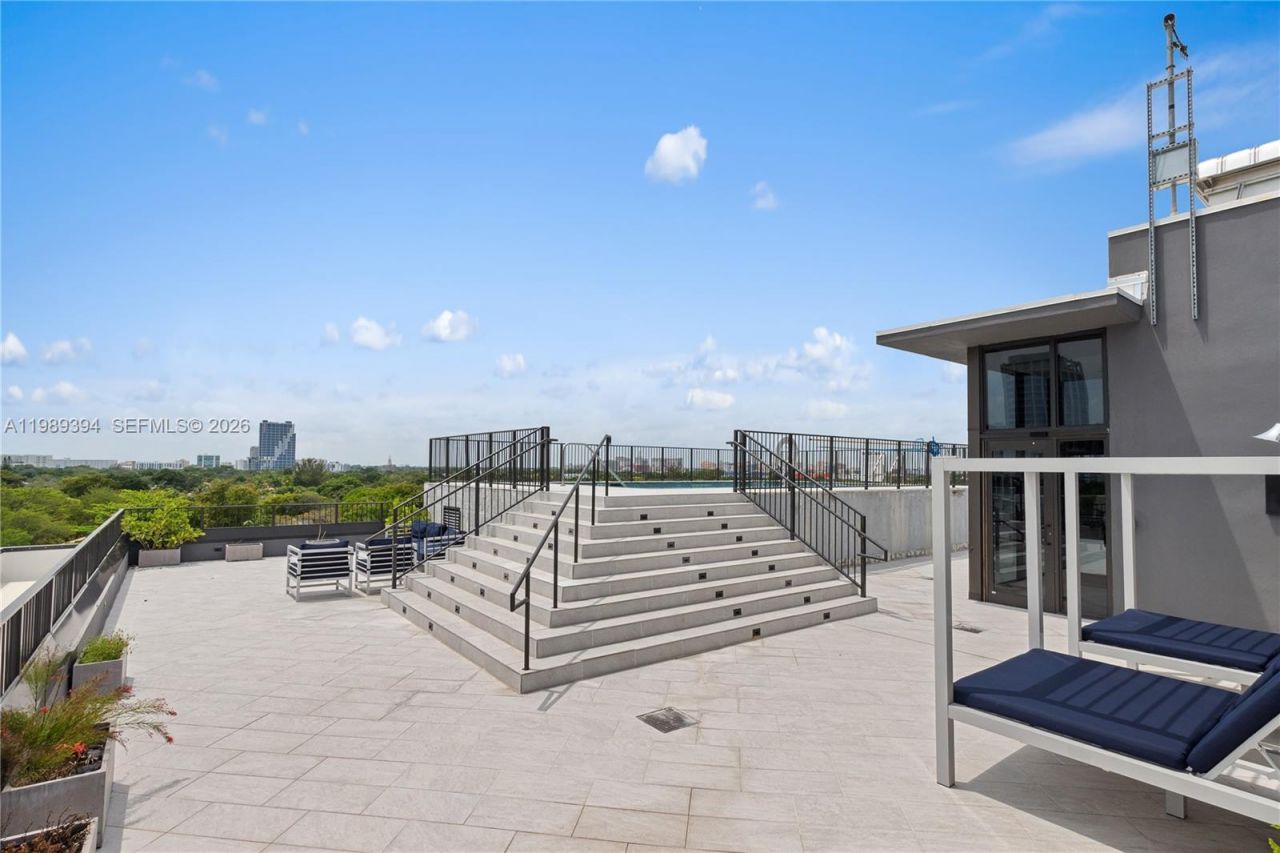 3156 SW 27th Ave , Unit 202, Miami, FL 33133 Photo