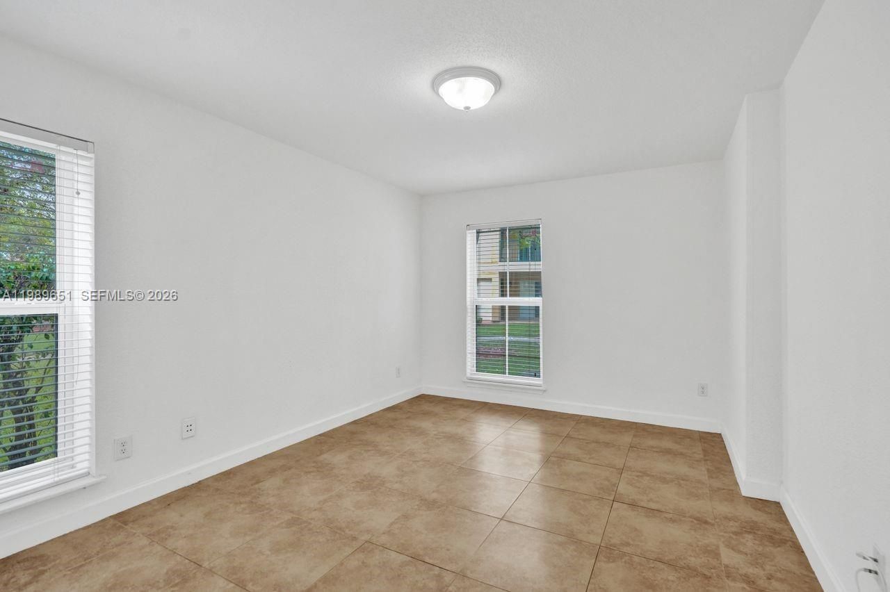 949 Riverside Dr , Unit 417, Coral Springs, FL 33071 Photo