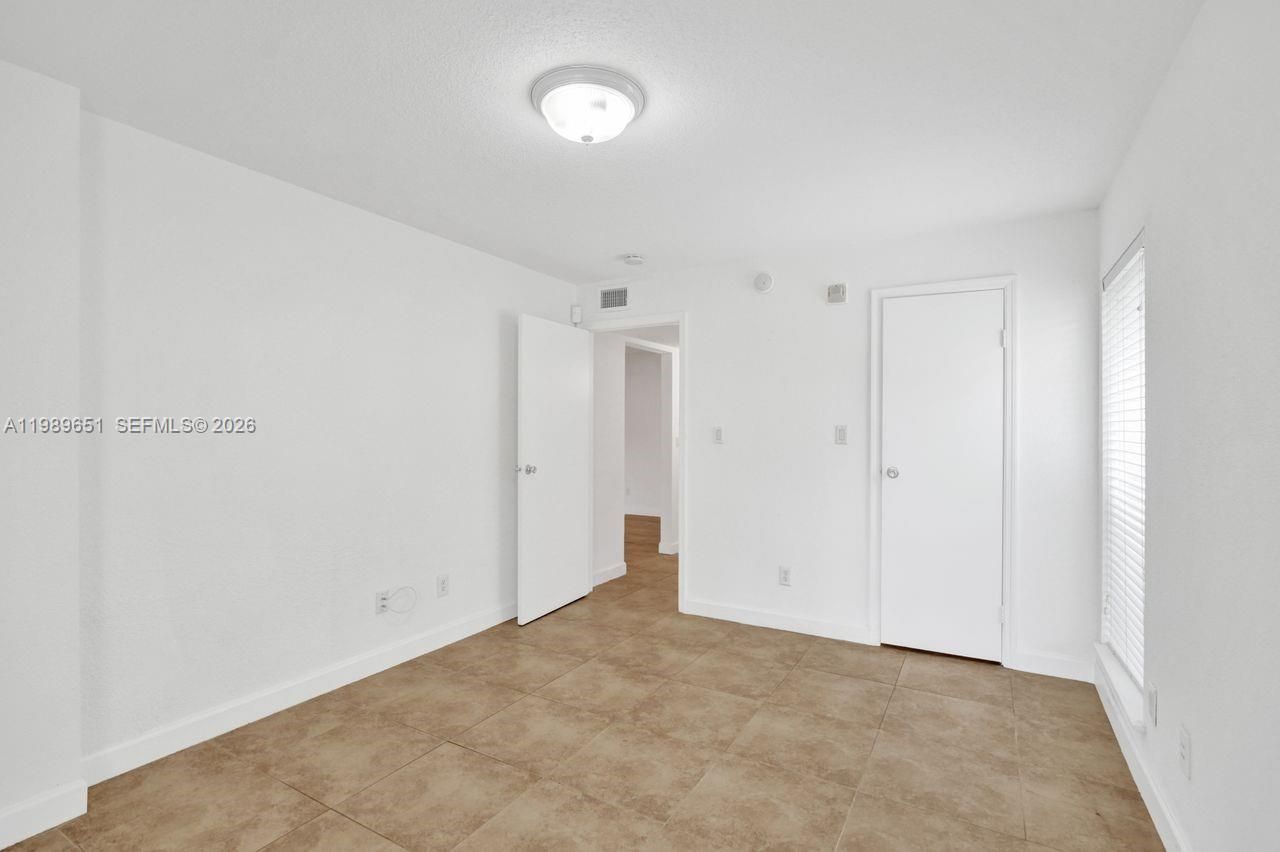 949 Riverside Dr , Unit 417, Coral Springs, FL 33071 Photo