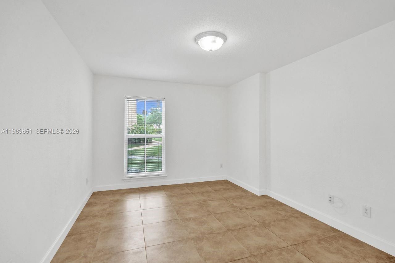 949 Riverside Dr , Unit 417, Coral Springs, FL 33071 Photo