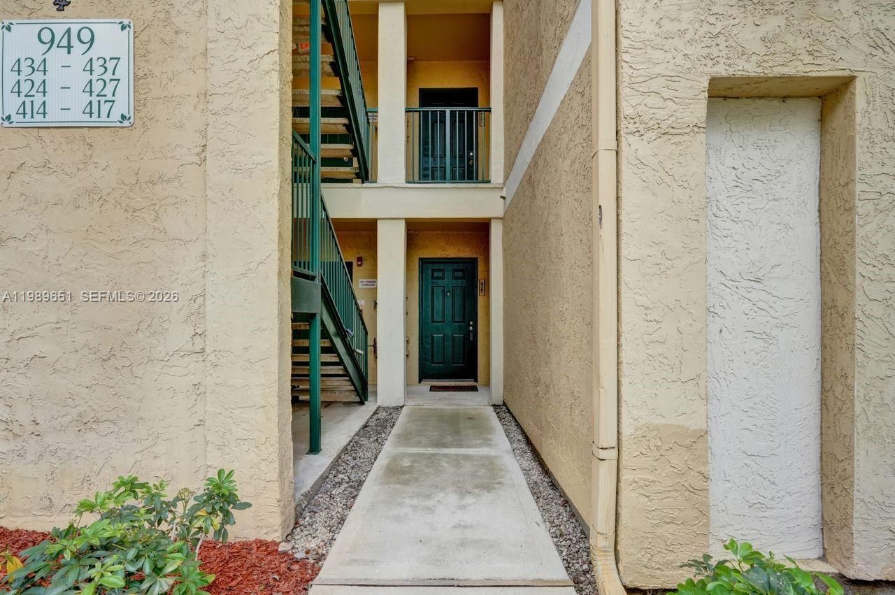 949 Riverside Dr , Unit 417, Coral Springs, FL 33071 Photo