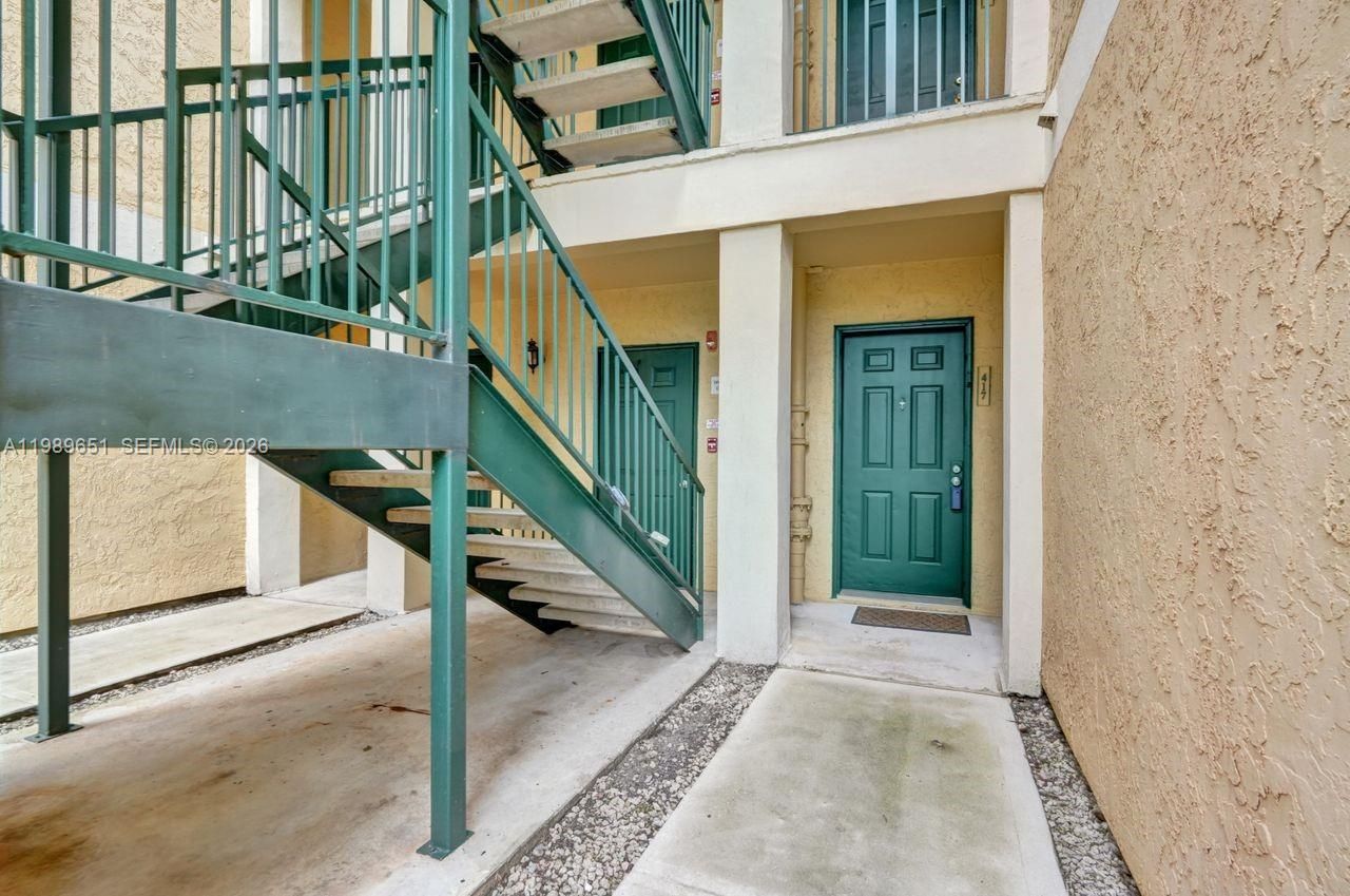 949 Riverside Dr , Unit 417, Coral Springs, FL 33071 Photo