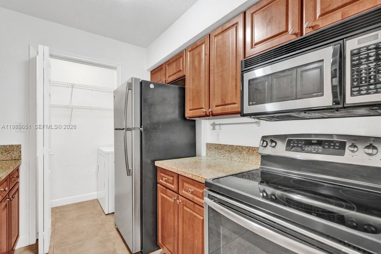 949 Riverside Dr , Unit 417, Coral Springs, FL 33071 Photo