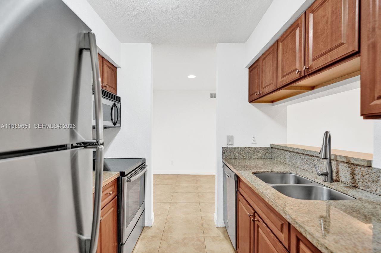 949 Riverside Dr , Unit 417, Coral Springs, FL 33071 Photo