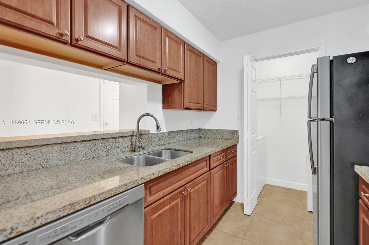 949 Riverside Dr , Unit 417, Coral Springs, FL 33071 Photo