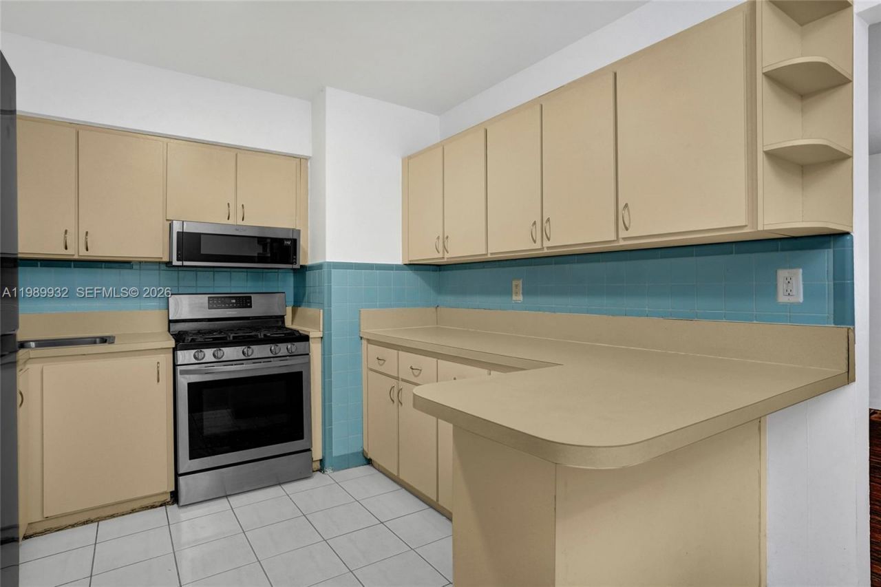 221 NE 48th Ter , Miami, FL 33137 Photo