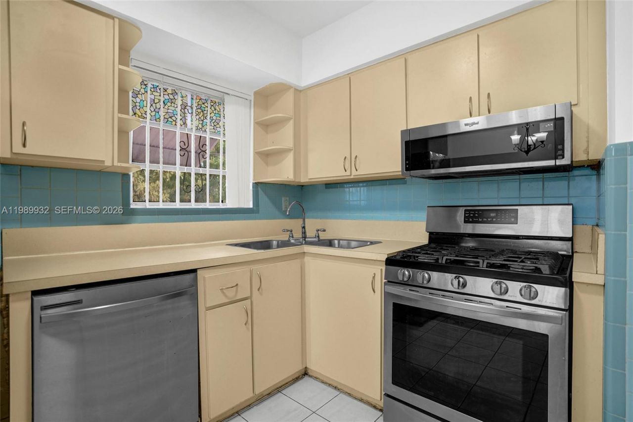 221 NE 48th Ter , Miami, FL 33137 Photo