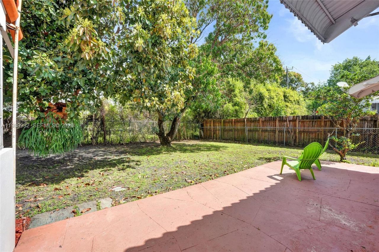 221 NE 48th Ter , Miami, FL 33137 Photo