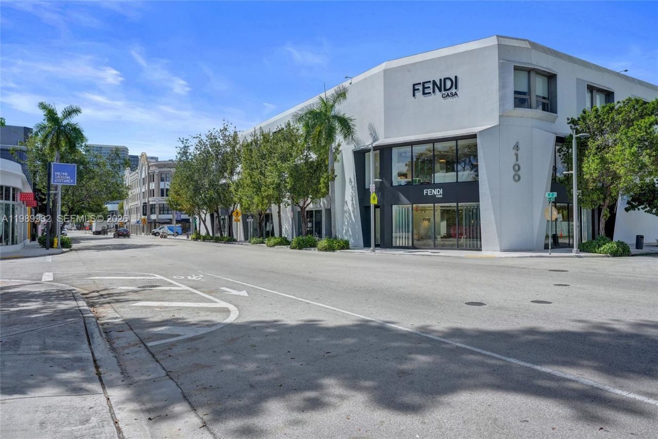 221 NE 48th Ter , Miami, FL 33137 Photo