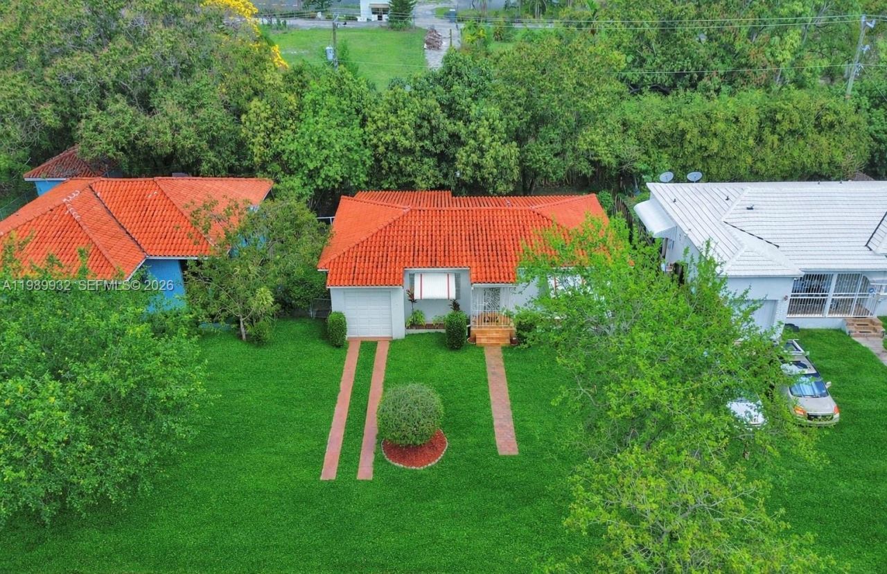 221 NE 48th Ter , Miami, FL 33137 Photo