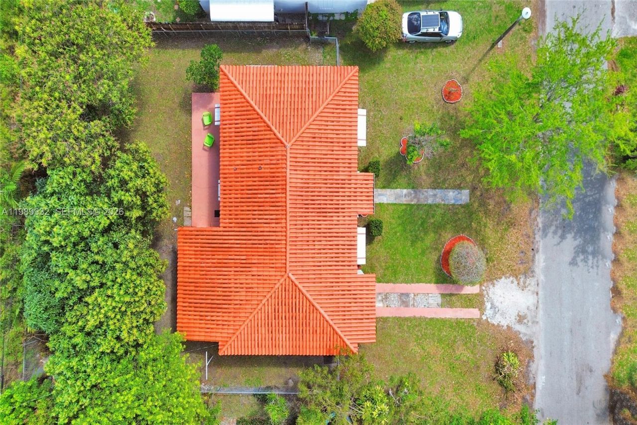 221 NE 48th Ter , Miami, FL 33137 Photo