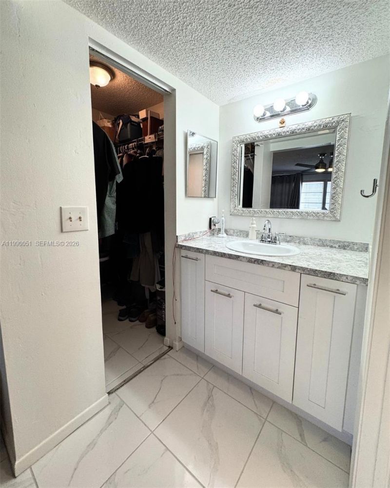 3776 Inverrary Blvd, Unit 301R, Lauderhill, FL 33319 Photo