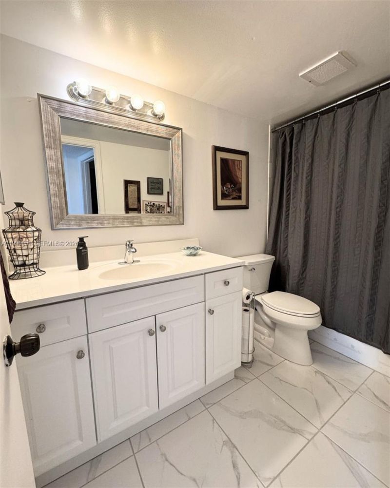 3776 Inverrary Blvd, Unit 301R, Lauderhill, FL 33319 Photo