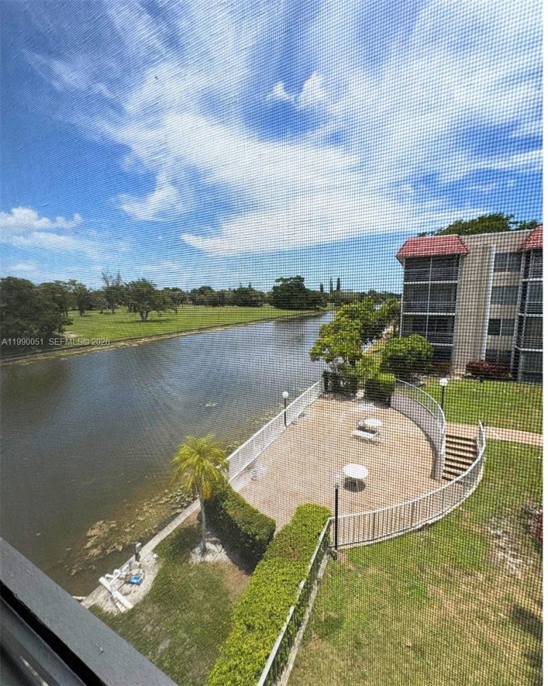 3776 Inverrary Blvd, Unit 301R, Lauderhill, FL 33319 Photo
