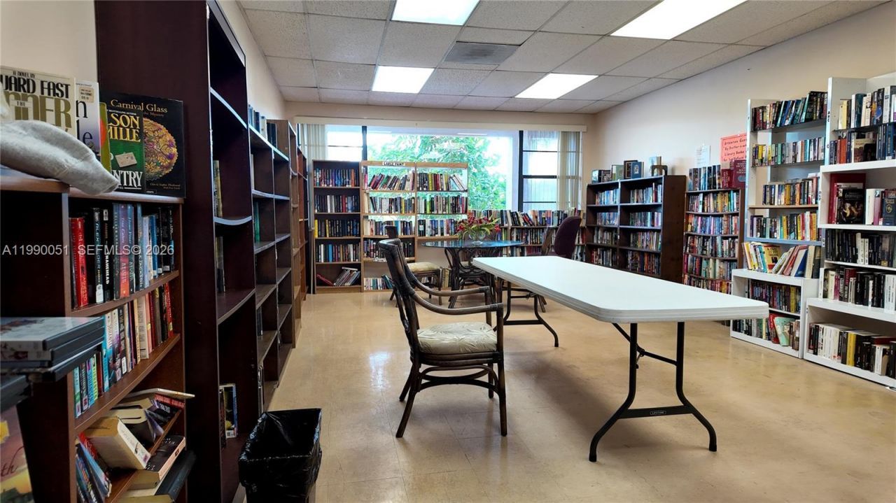 3776 Inverrary Blvd, Unit 301R, Lauderhill, FL 33319 Photo