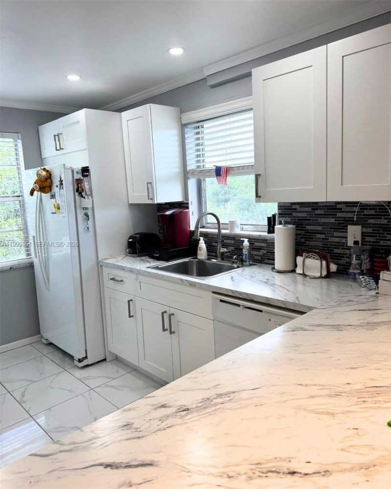 3776 Inverrary Blvd, Unit 301R, Lauderhill, FL 33319 Photo