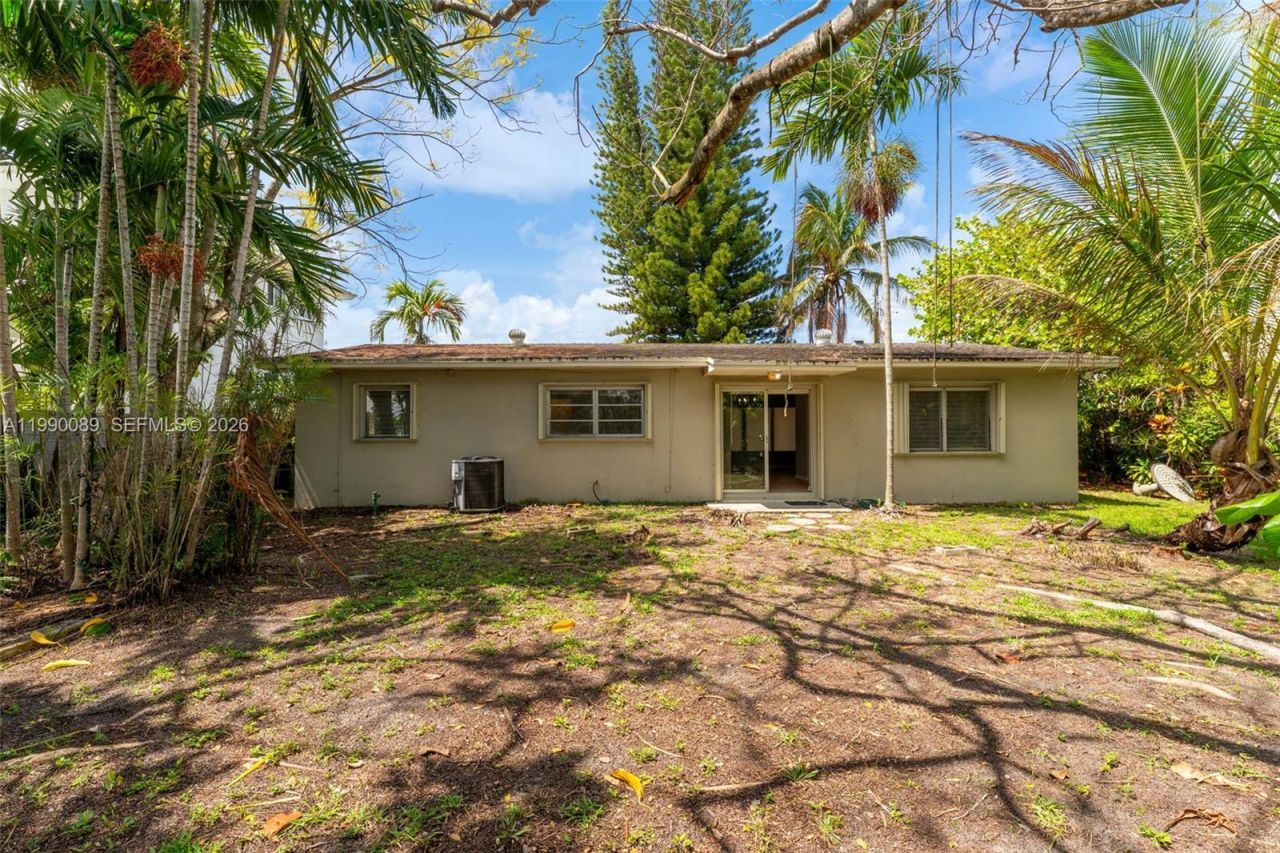 4341 SW 104th Ct, Miami, FL 33165 Photo