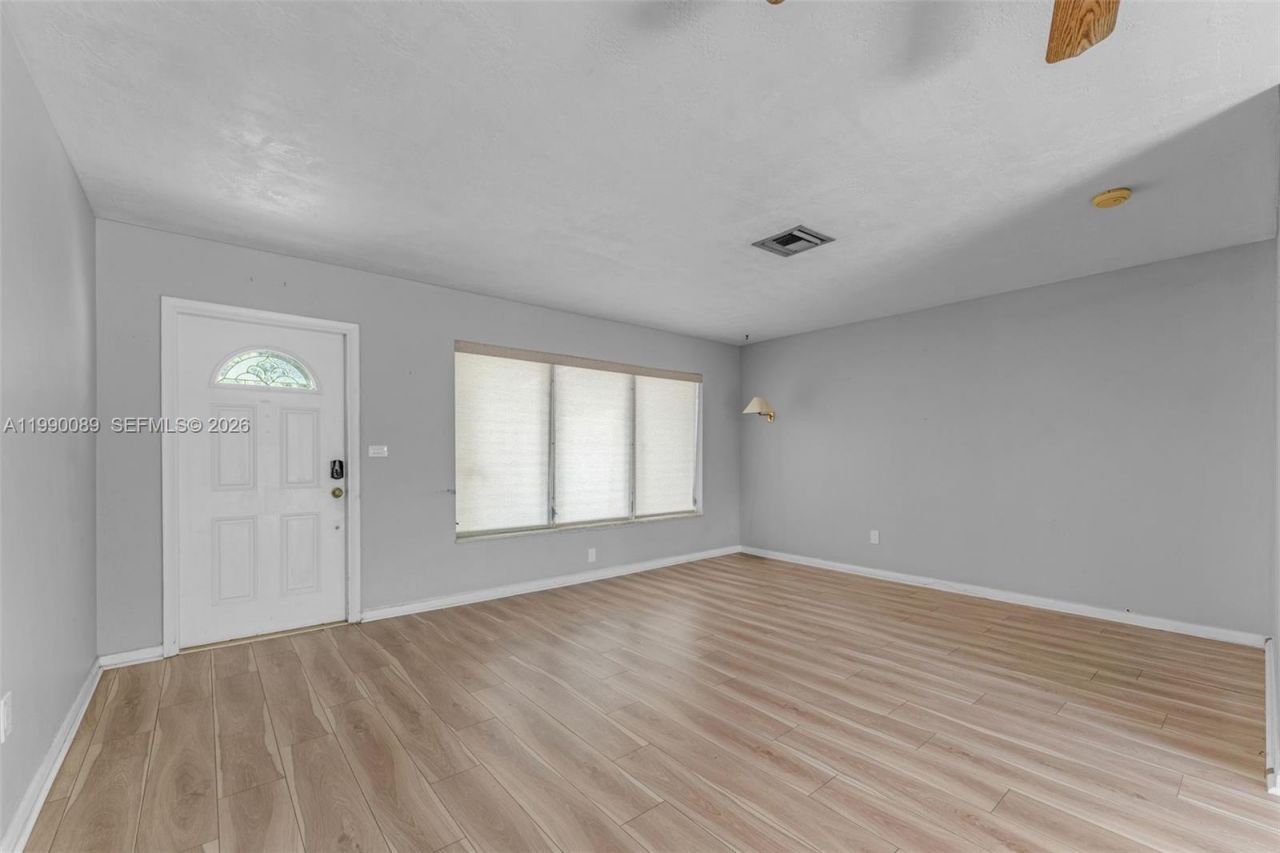 4341 SW 104th Ct, Miami, FL 33165 Photo