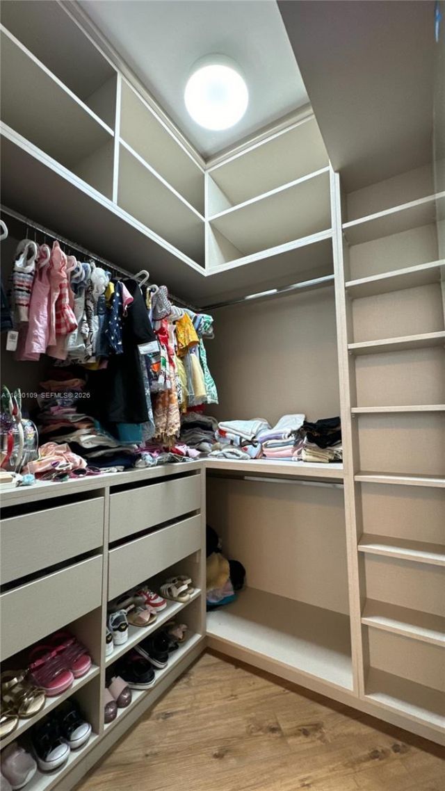 20000 E Country Club Dr , Unit 1016, Aventura, FL 33180 Photo