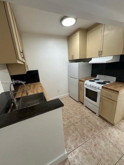 10776 N Kendall Dr , Unit F17, Miami, FL 33176 Photo