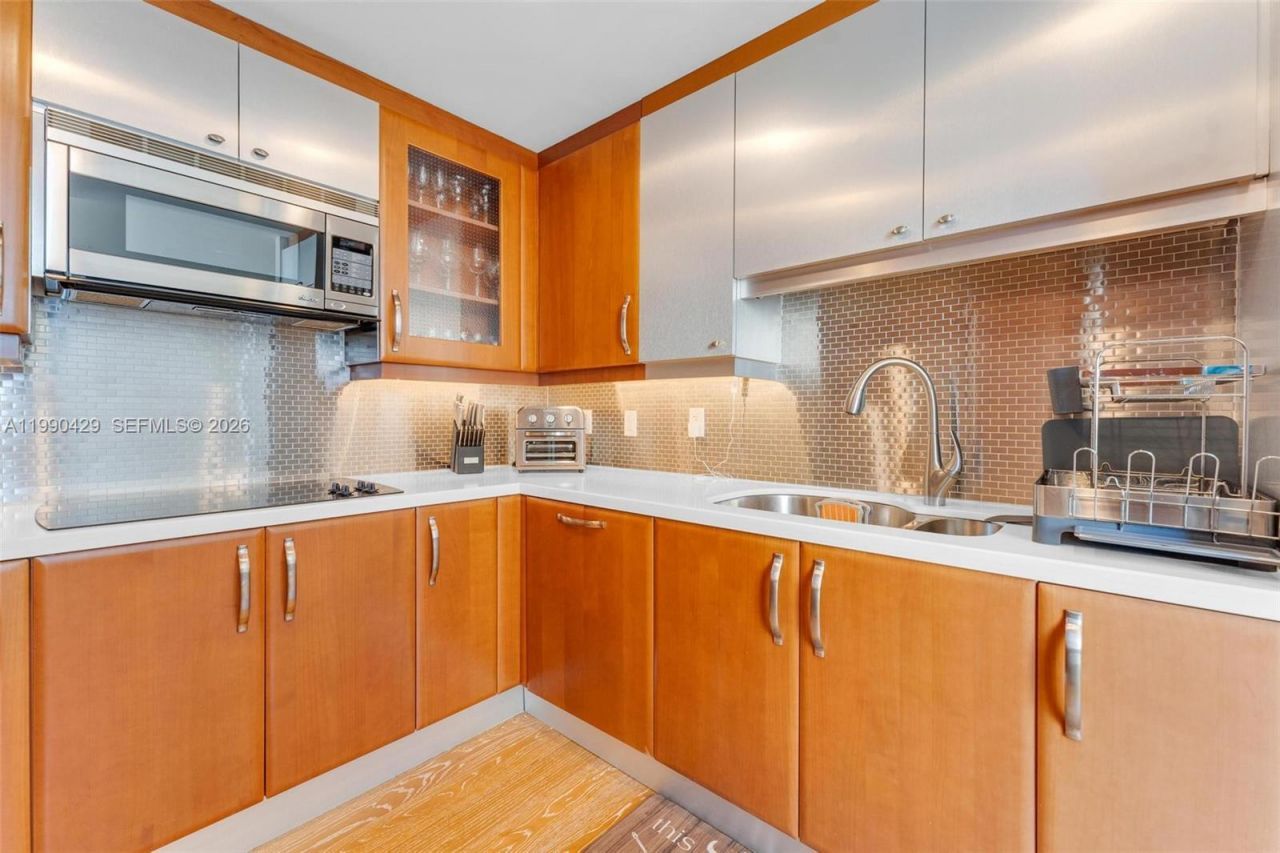 19400 Turnberry Way , Unit 2011, Aventura, FL 33180 Photo