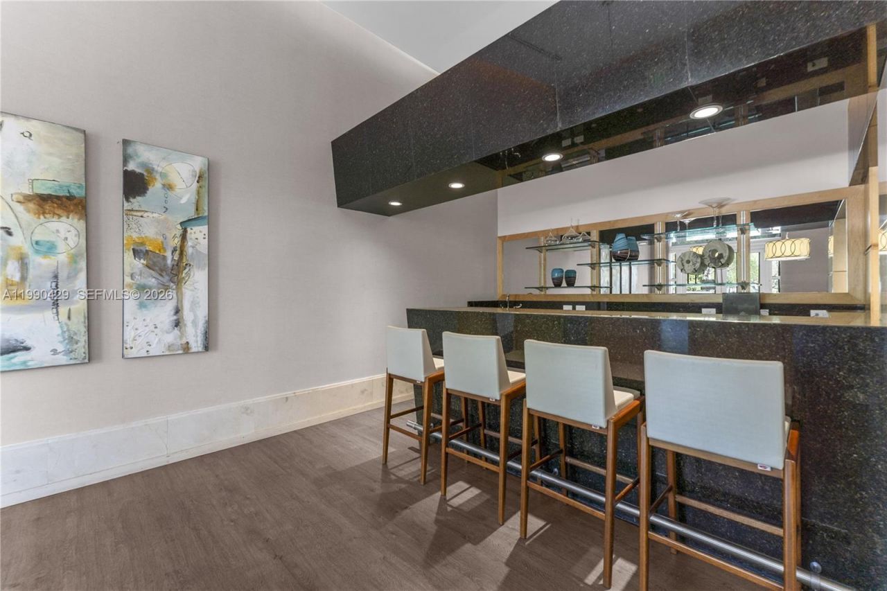 19400 Turnberry Way , Unit 2011, Aventura, FL 33180 Photo