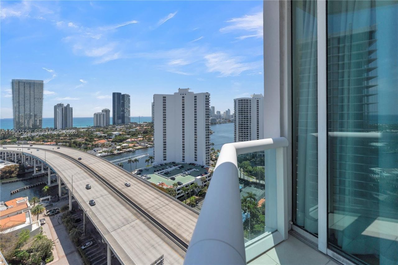 19400 Turnberry Way , Unit 2011, Aventura, FL 33180 Photo