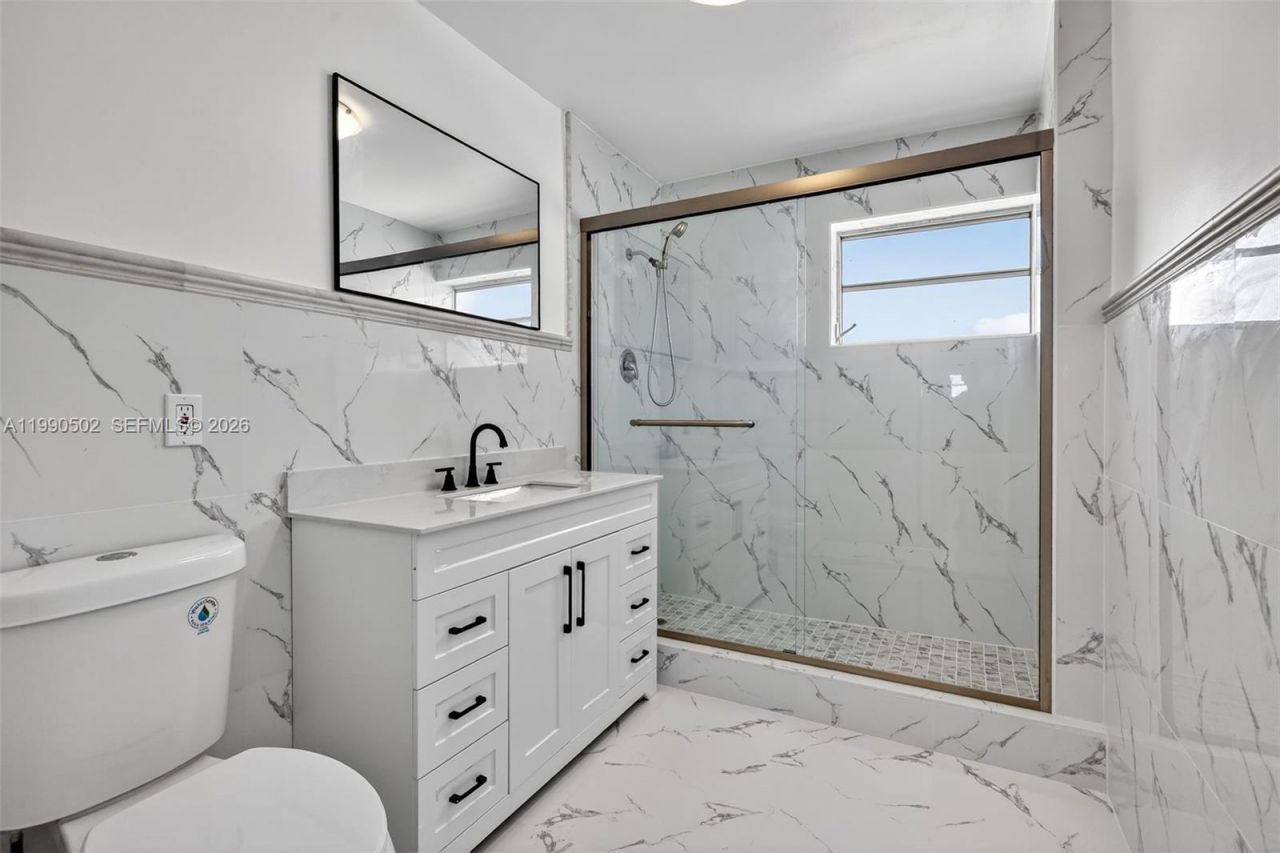 329 SE 3rd St , Unit 502T, Hallandale Beach, FL 33009 Photo