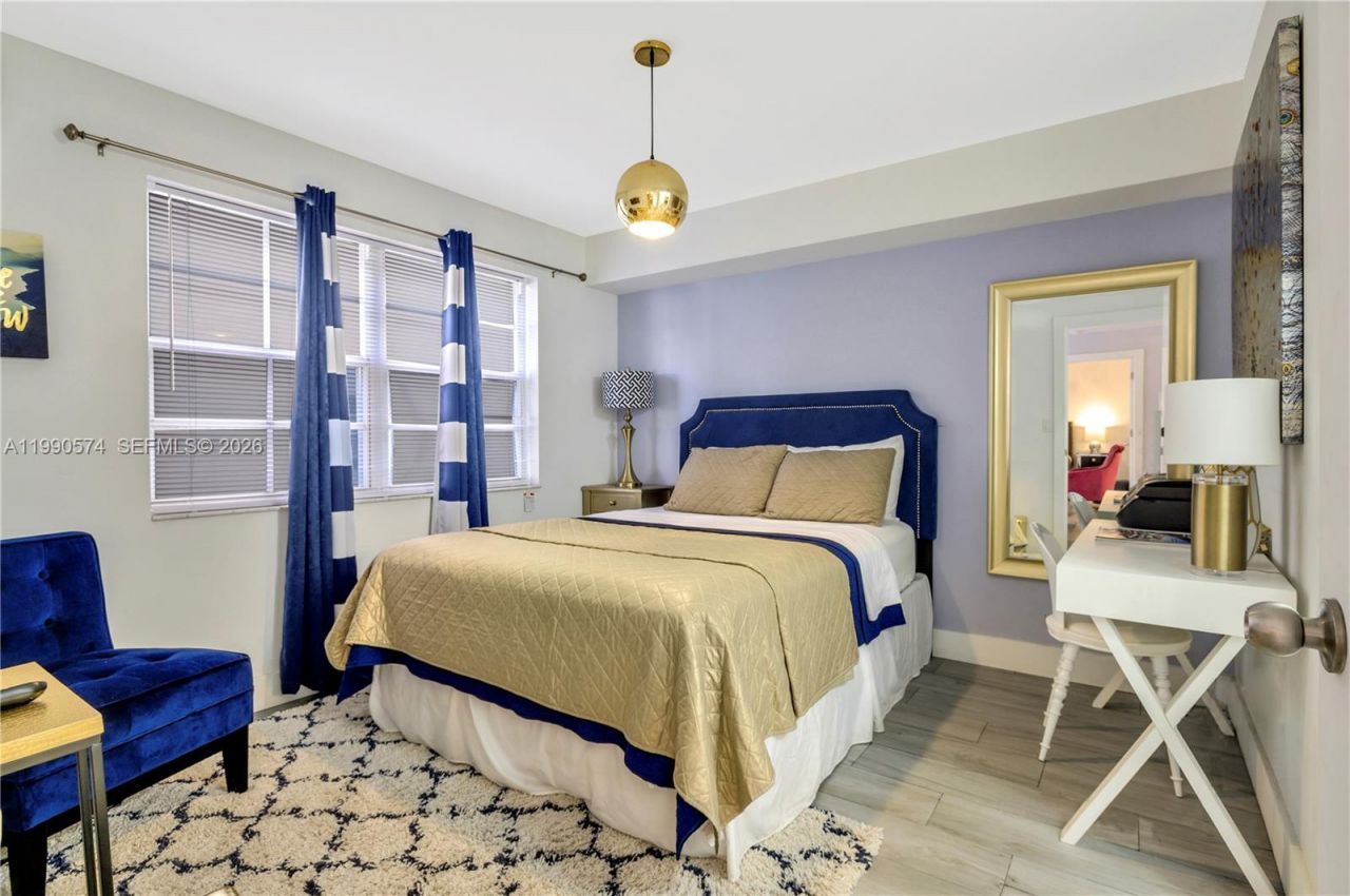 2600 Collins Ave , Unit 204, Miami Beach, FL 33140 Photo