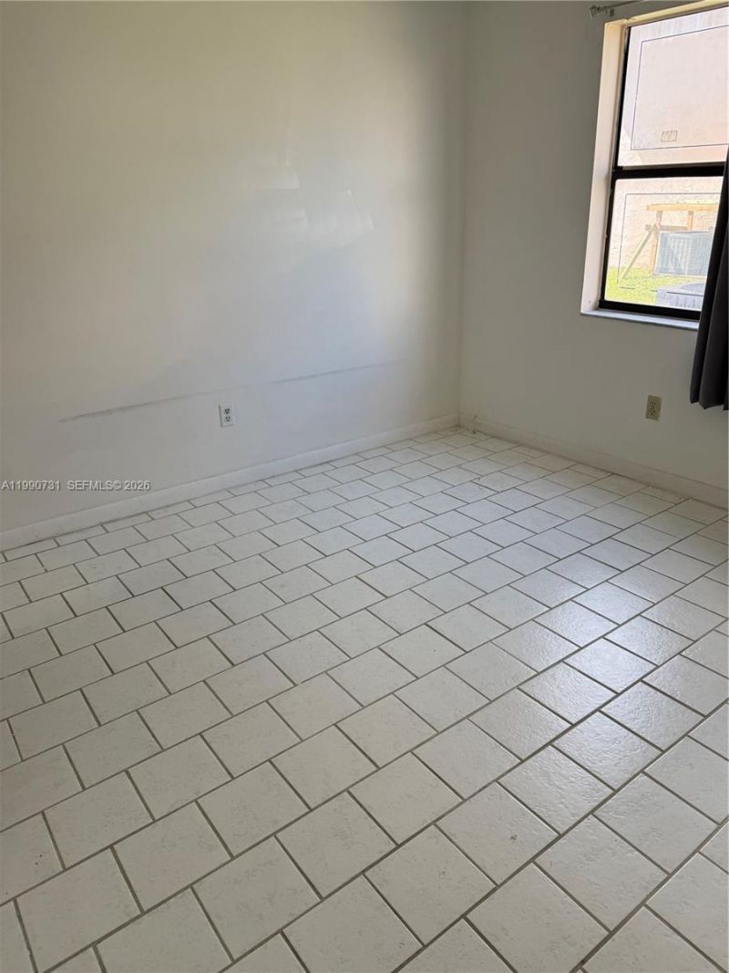 860 NE 207th Ter, Unit 8-106, Miami, FL 33179 Photo