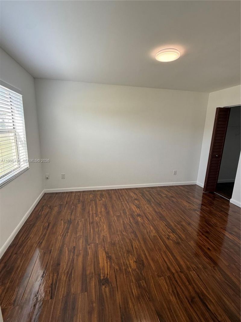 860 NE 207th Ter, Unit 8-106, Miami, FL 33179 Photo