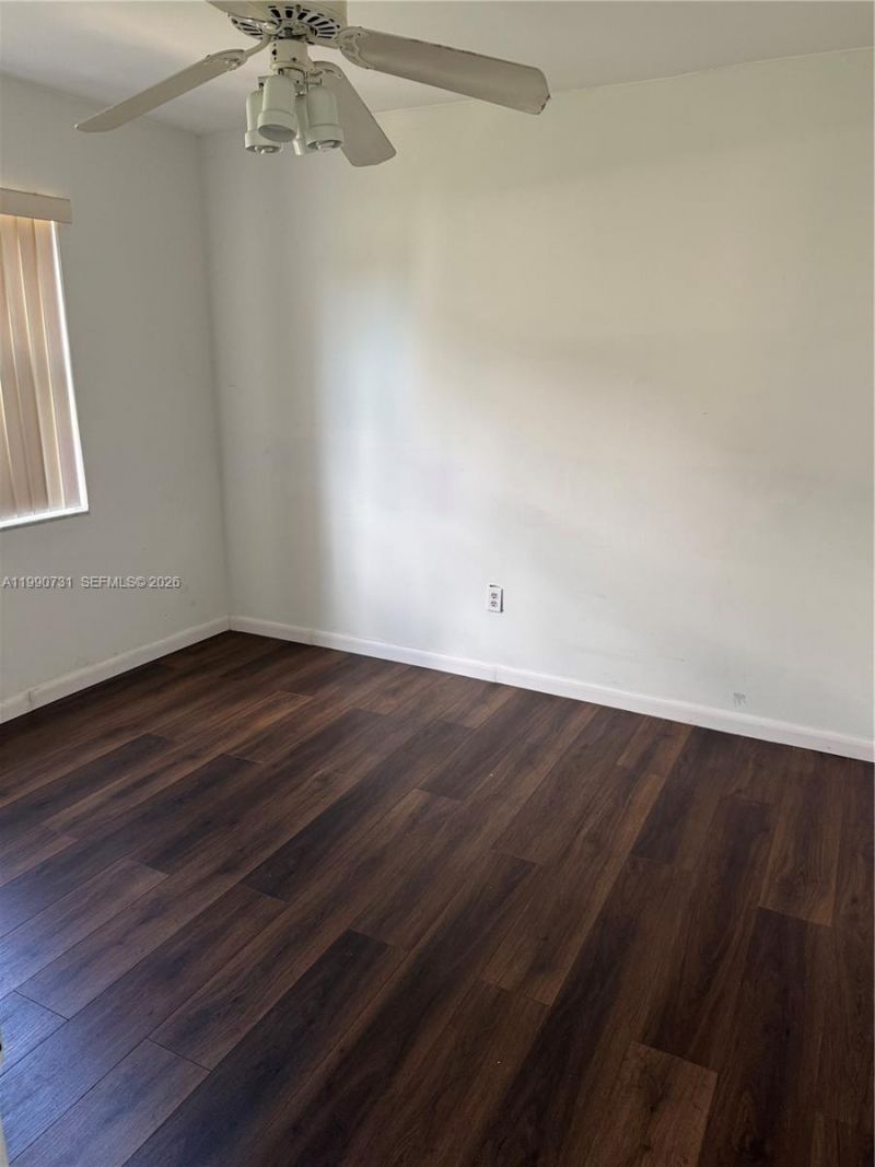 860 NE 207th Ter , Unit 8-106, Miami, FL 33179 Photo