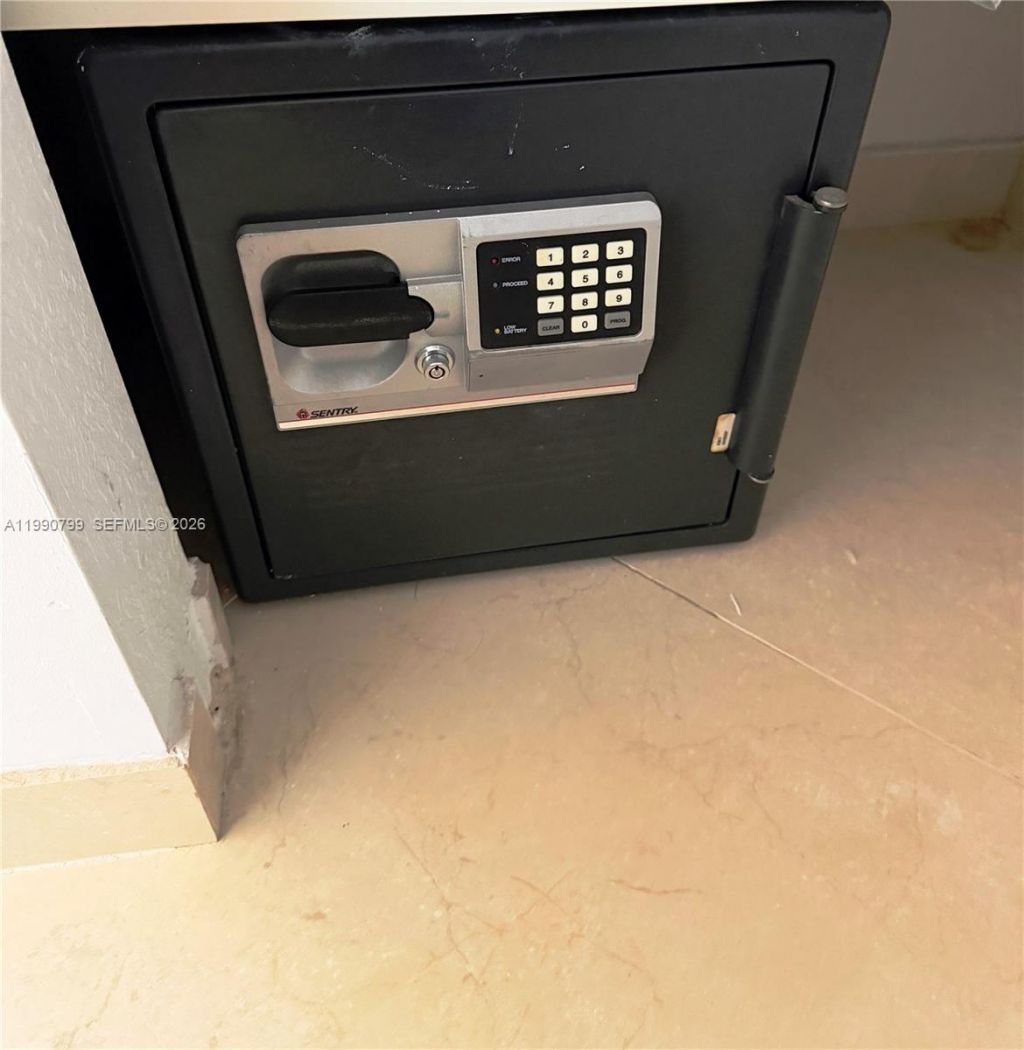 4900 N Ocean Blvd, Unit 1607, Lauderdale by the Sea, FL 33308 Photo