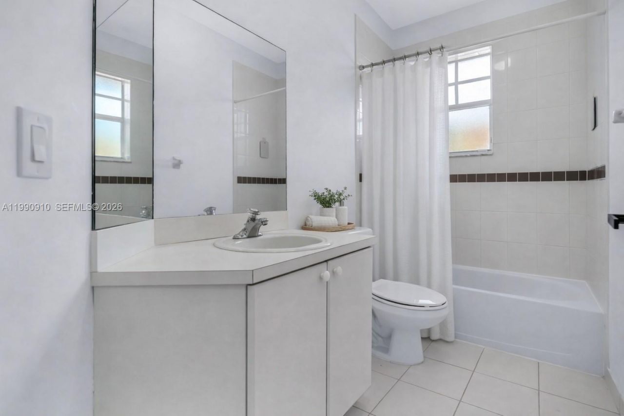 4977 SW 135th Way , Miramar, FL 33027 Photo