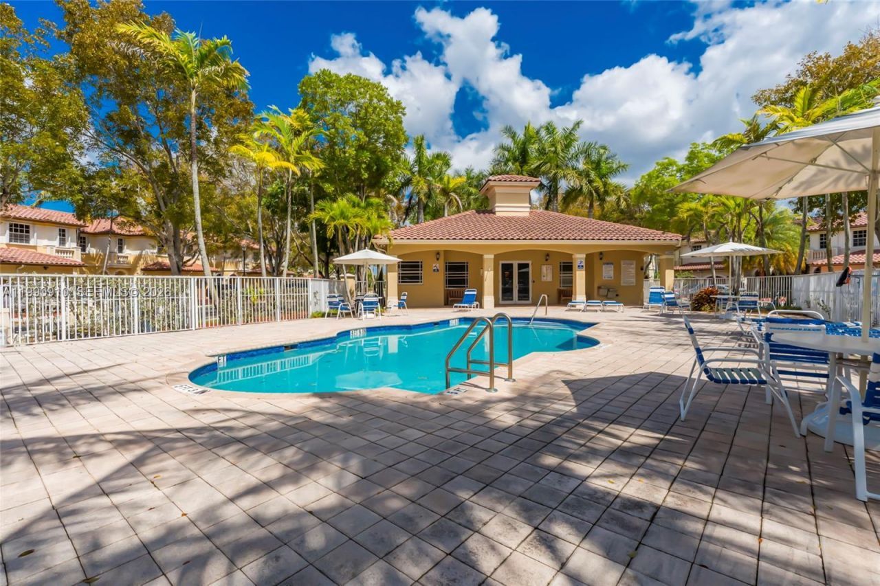 4977 SW 135th Way , Miramar, FL 33027 Photo