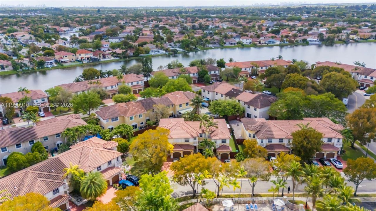 4977 SW 135th Way , Miramar, FL 33027 Photo