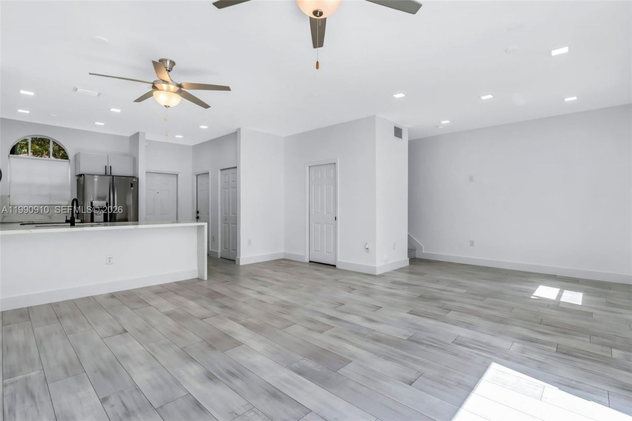 4977 SW 135th Way , Miramar, FL 33027 Photo