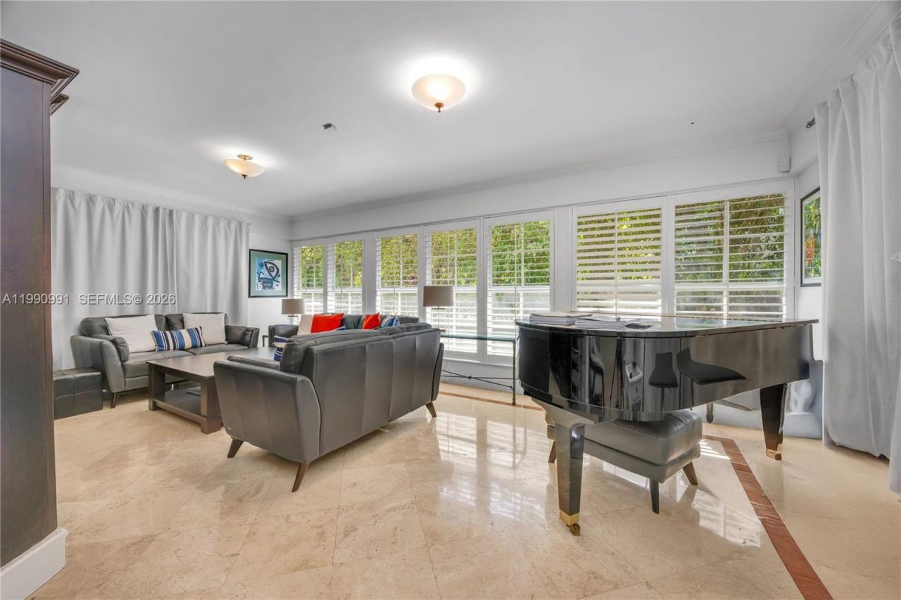 6200 Granada Blvd , Coral Gables, FL 33146 Photo