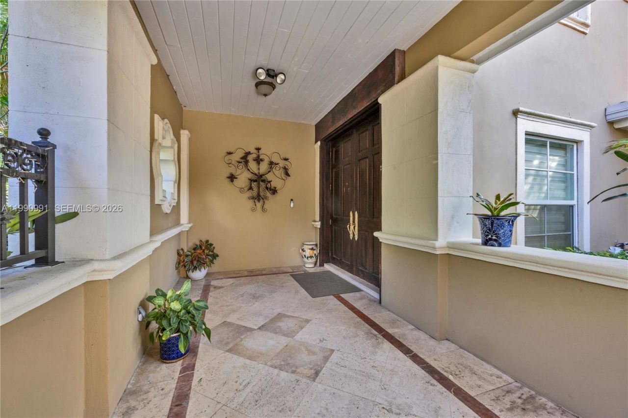 6200 Granada Blvd , Coral Gables, FL 33146 Photo