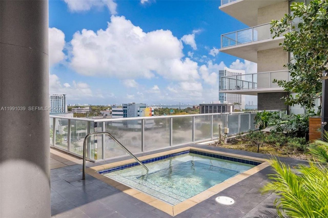 3470 E Coast Ave, Unit H1109, Miami, FL 33137 Photo