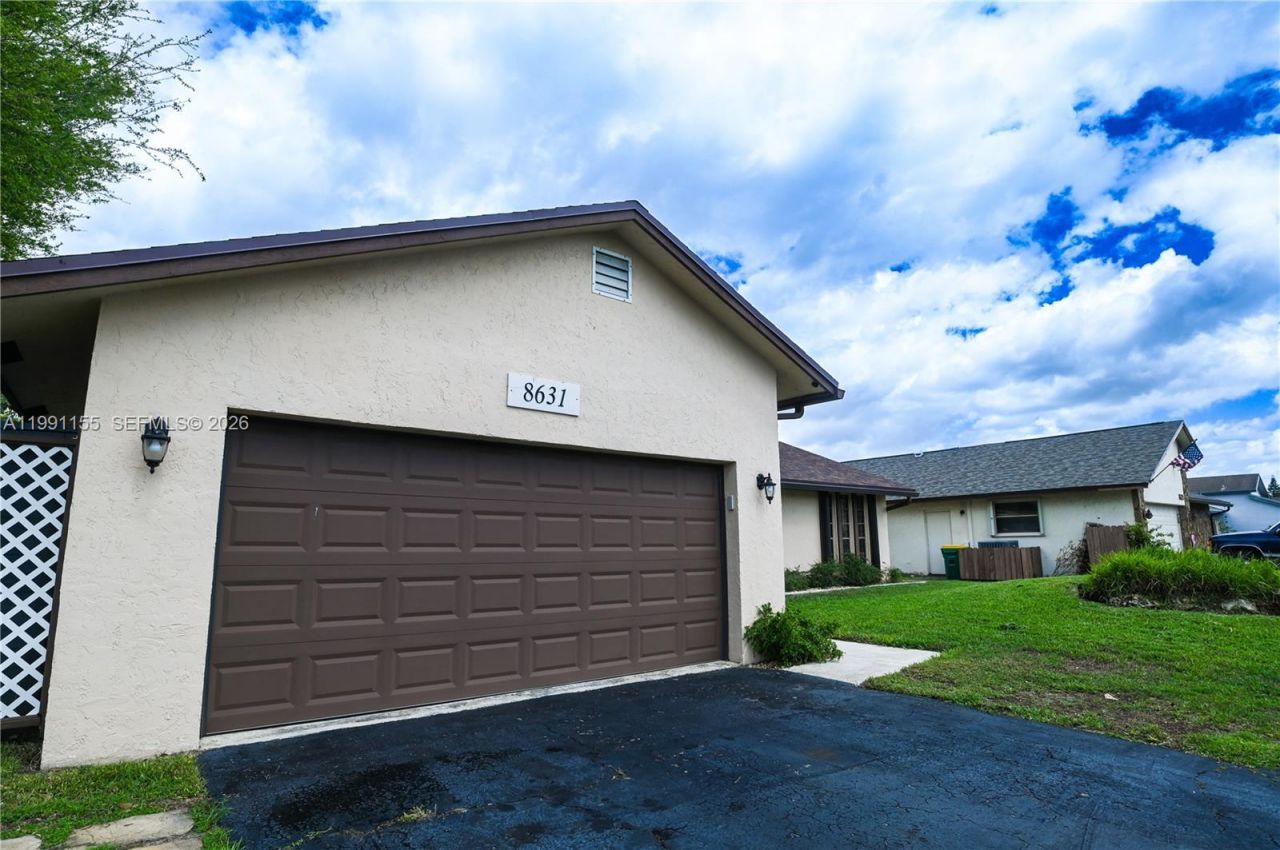 8631 NW 48th St, Lauderhill, FL 33351 Photo