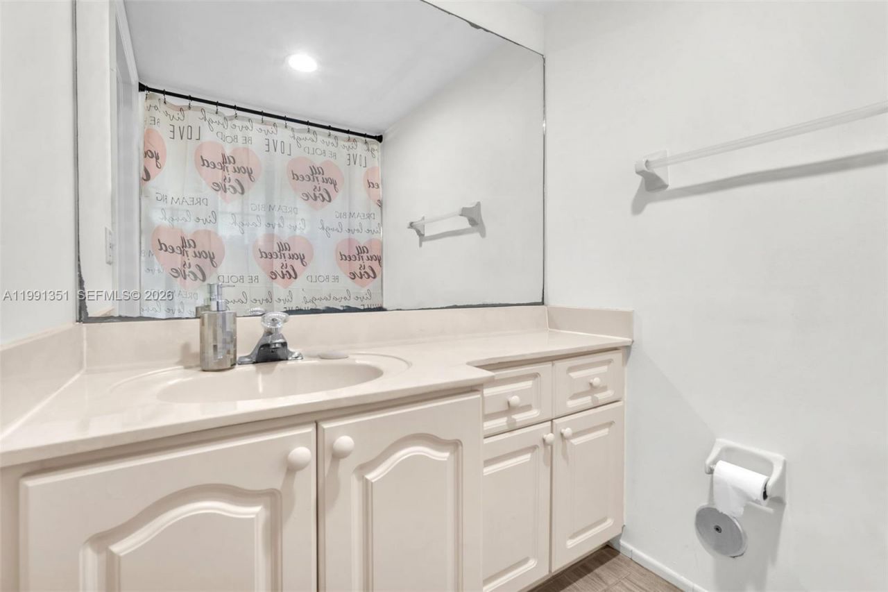 7439 W 22nd Ave , Unit 103, Hialeah, FL 33016 Photo