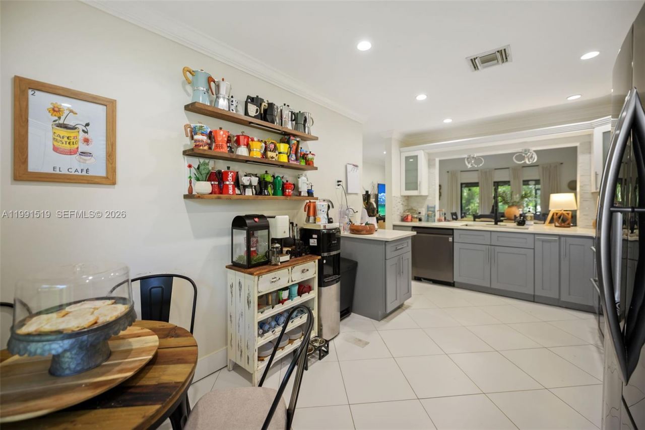 6183 Pine Tree Ln Unit B, Tamarac, FL 33319 Photo